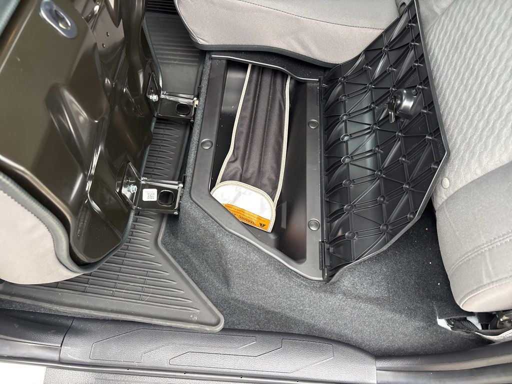 2022 Toyota Tacoma SR V6