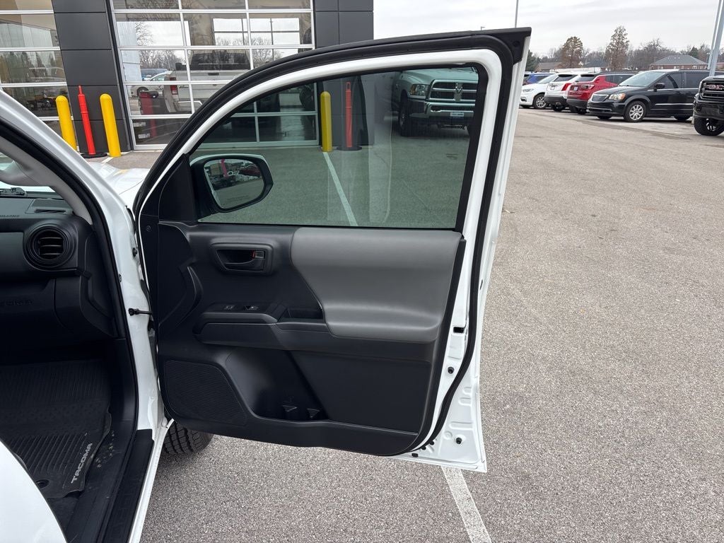 2022 Toyota Tacoma SR V6