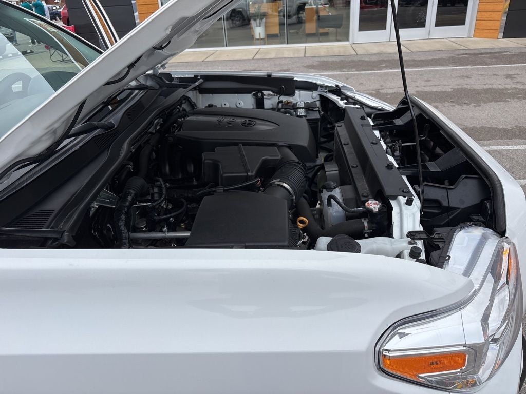 2022 Toyota Tacoma SR V6