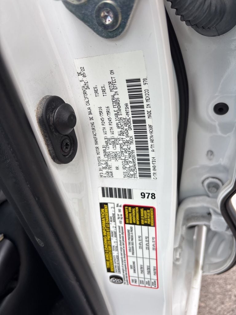 2022 Toyota Tacoma SR V6