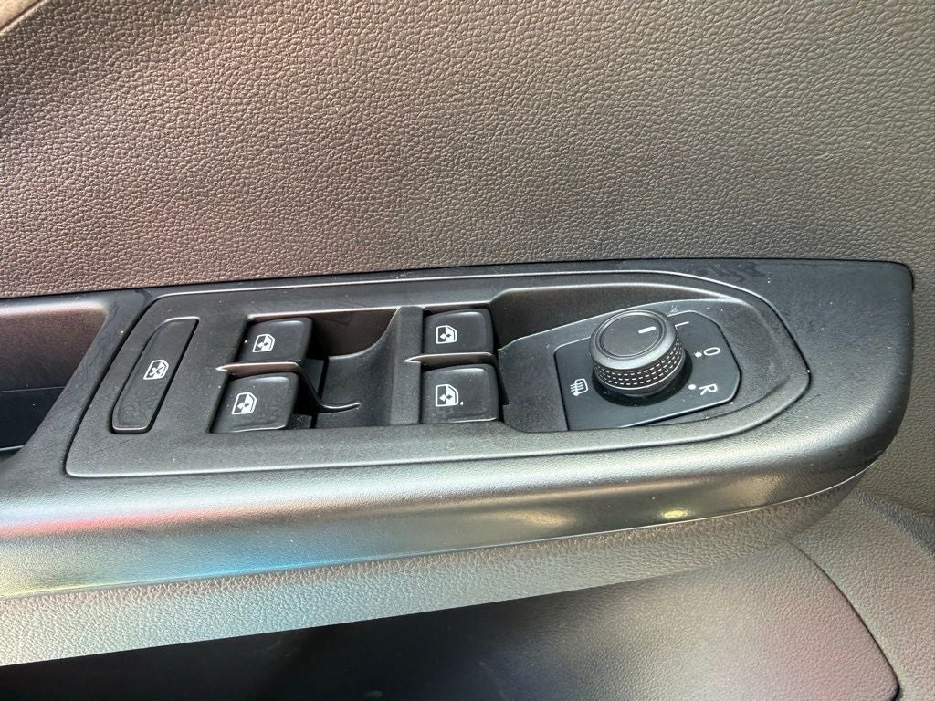 2023 Volkswagen Taos 1.5T SEL