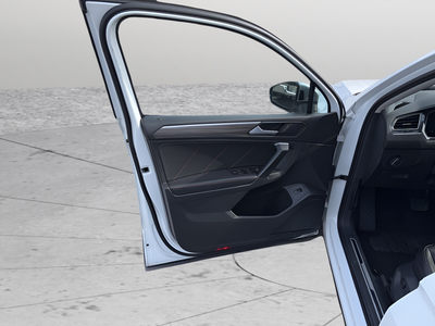 2024 Volkswagen Tiguan 2.0T Wolfsburg Edition