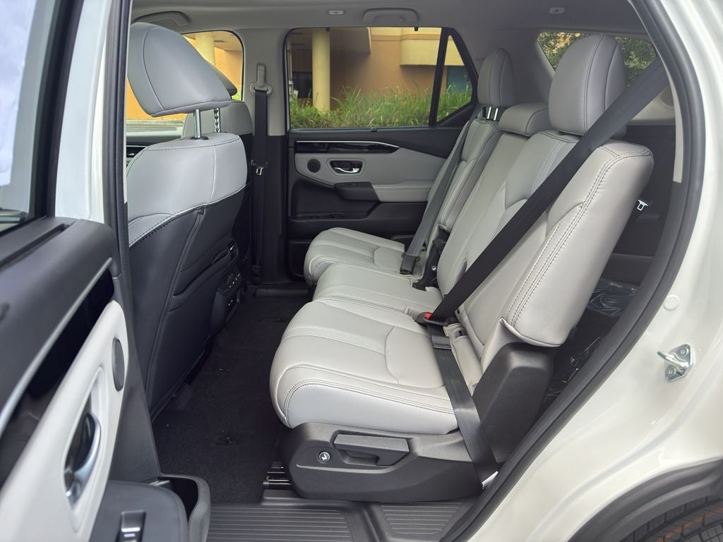 2025 Honda Pilot Touring