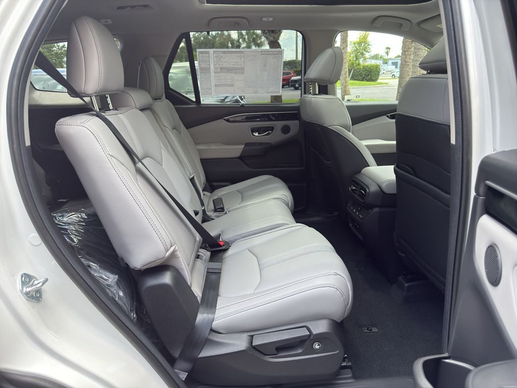 2025 Honda Pilot Touring