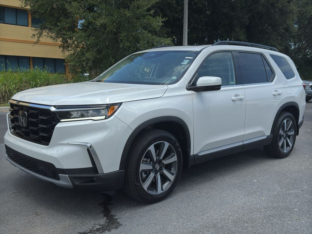 2025 Honda Pilot Touring
