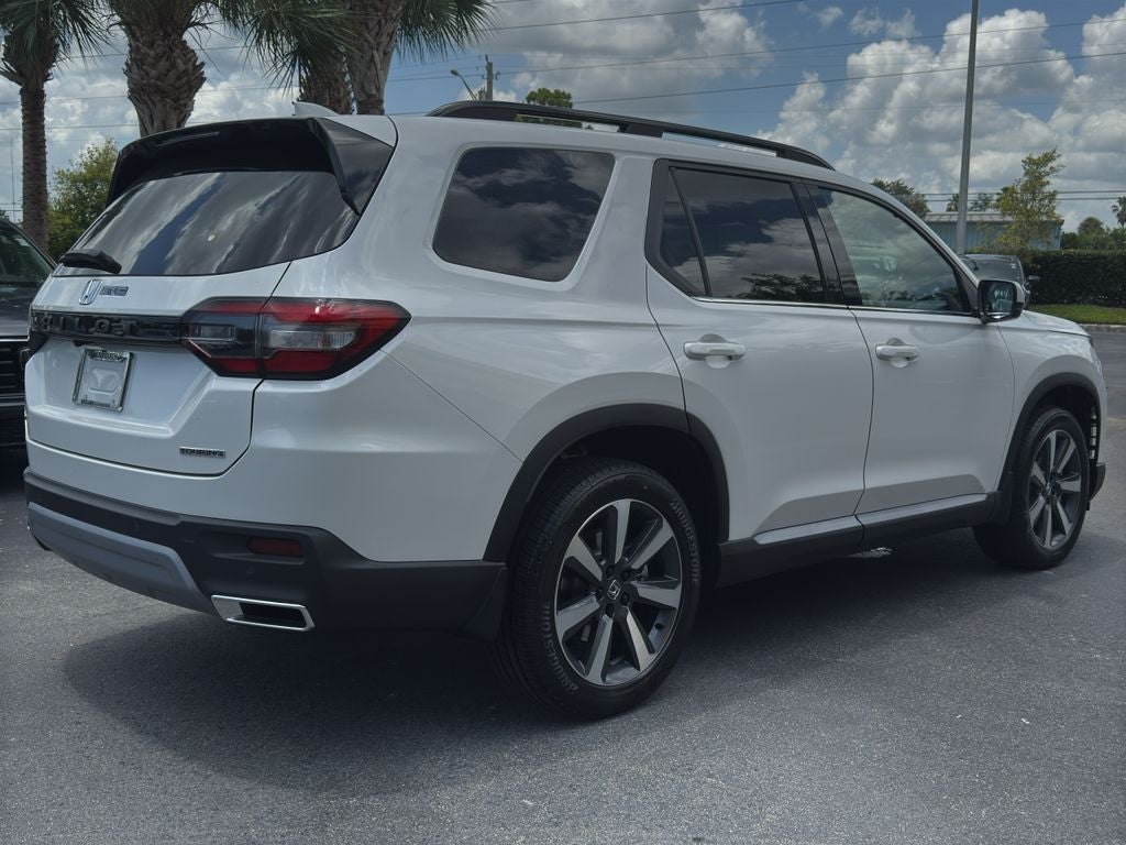 2025 Honda Pilot Touring