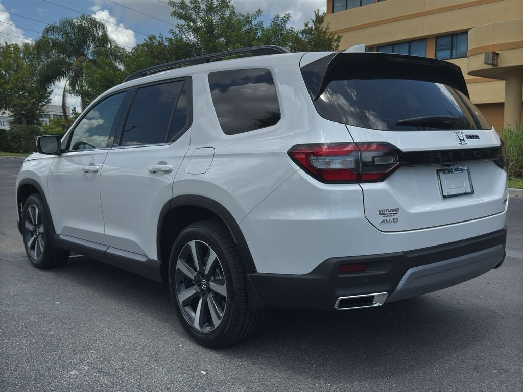 2025 Honda Pilot Touring
