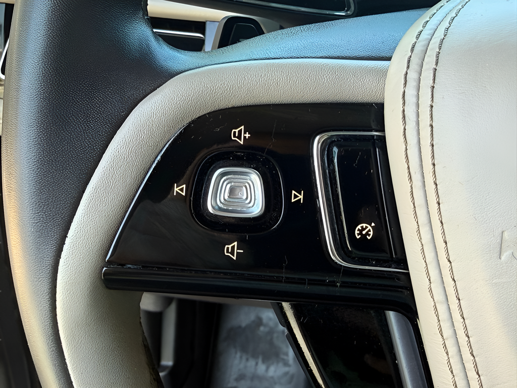 2023 Lincoln Aviator Standard