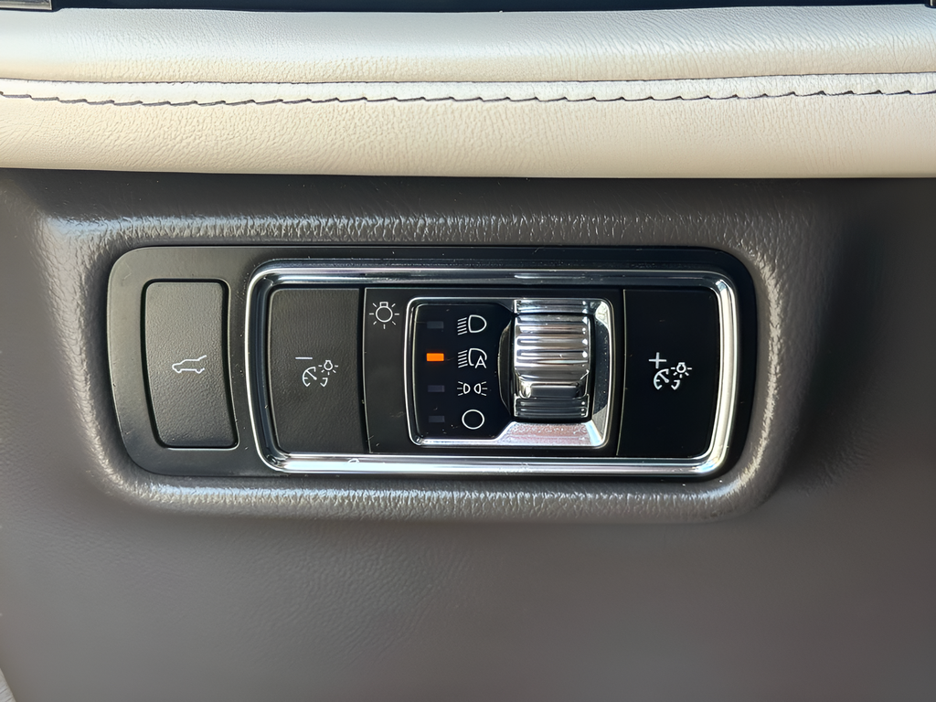 2023 Lincoln Aviator Standard