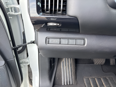 2024 Nissan Pathfinder S CPO