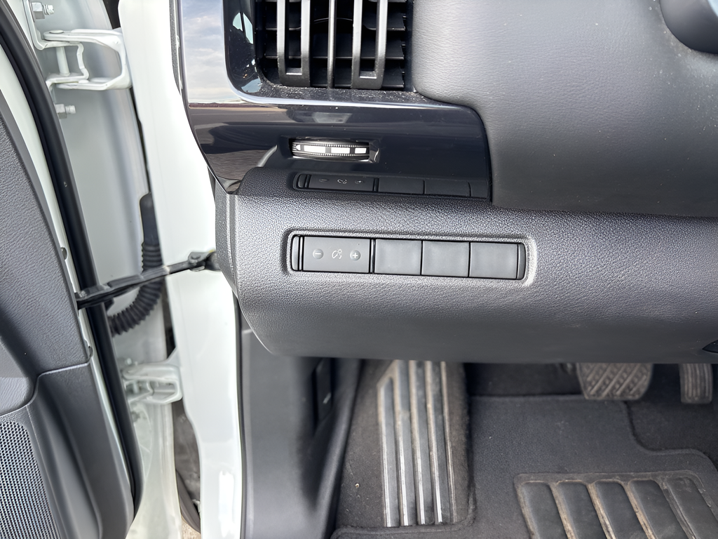 2024 Nissan Pathfinder S CPO