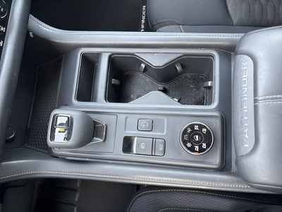 2024 Nissan Pathfinder S CPO