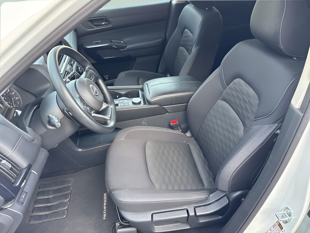 2024 Nissan Pathfinder S CPO
