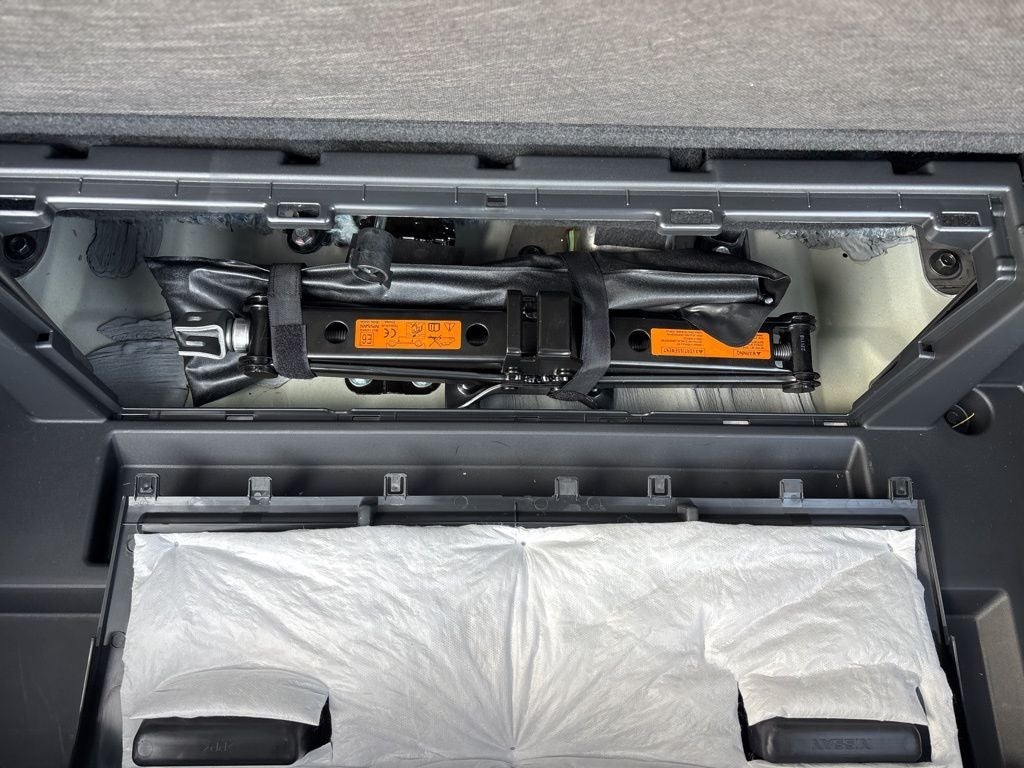 2024 Nissan Pathfinder S CPO