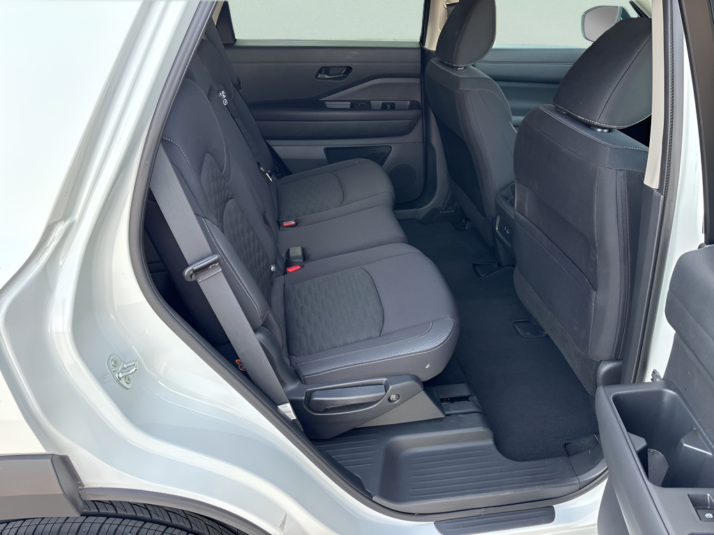 2024 Nissan Pathfinder S CPO