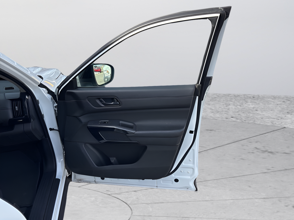 2024 Nissan Pathfinder S CPO