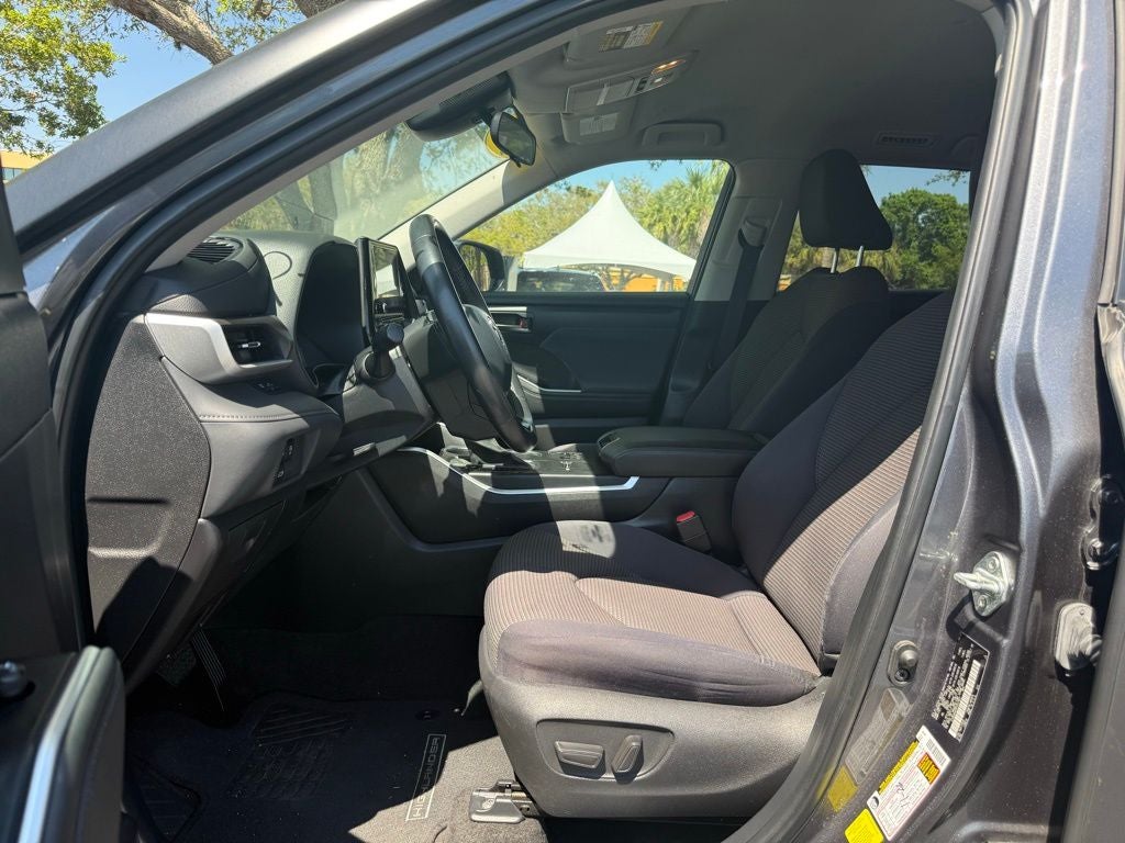 2023 Toyota Highlander L