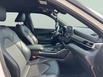 2021 Toyota Highlander XSE