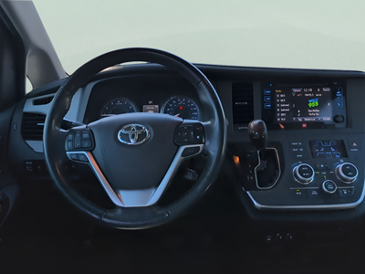 2017 Toyota Sienna Limited Premium 7 Passenger