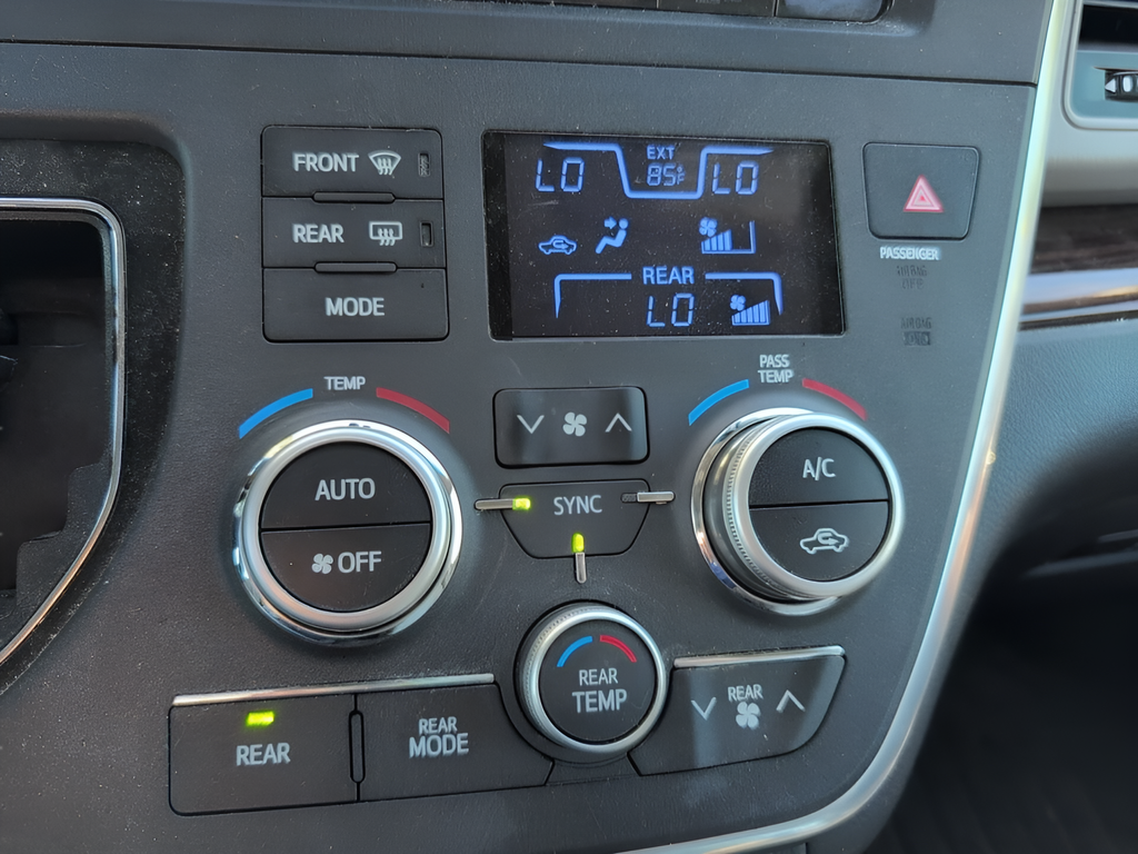 2017 Toyota Sienna Limited Premium 7 Passenger