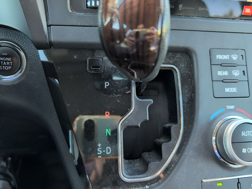 2017 Toyota Sienna Limited Premium 7 Passenger