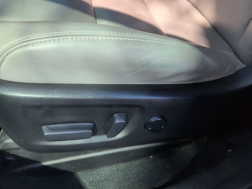 2017 Toyota Sienna Limited Premium 7 Passenger