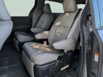 2017 Toyota Sienna Limited Premium 7 Passenger