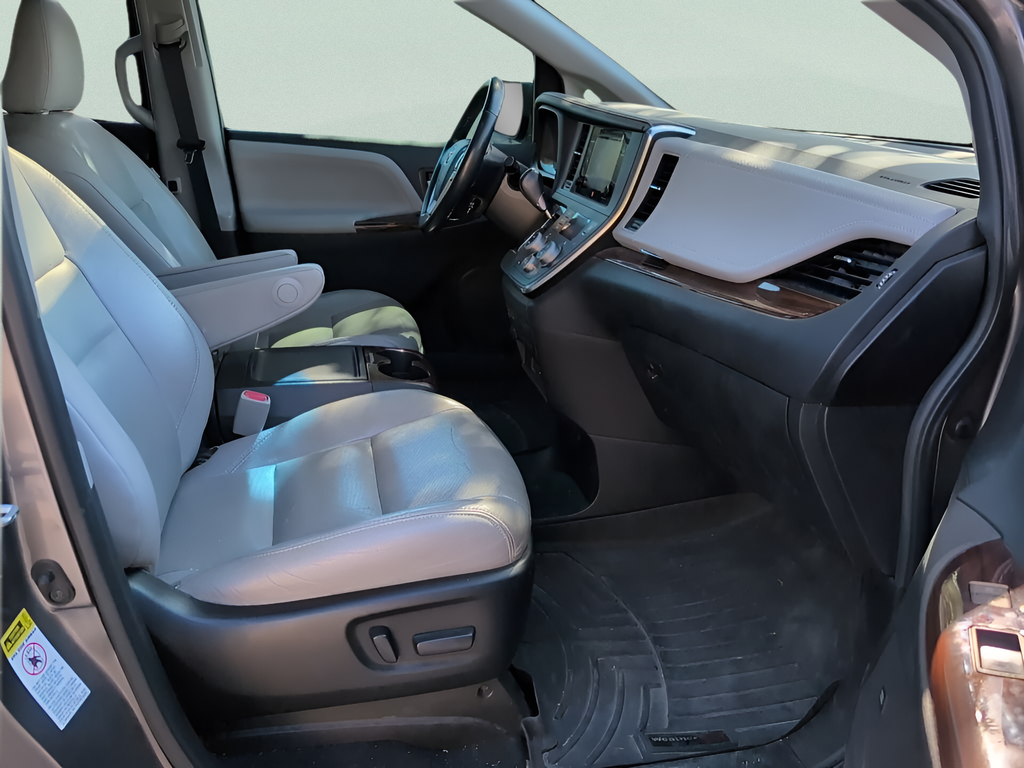 2017 Toyota Sienna Limited Premium 7 Passenger
