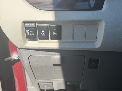 2018 Toyota Sienna L 7 Passenger