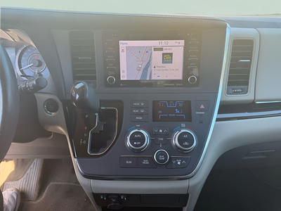 2018 Toyota Sienna L 7 Passenger
