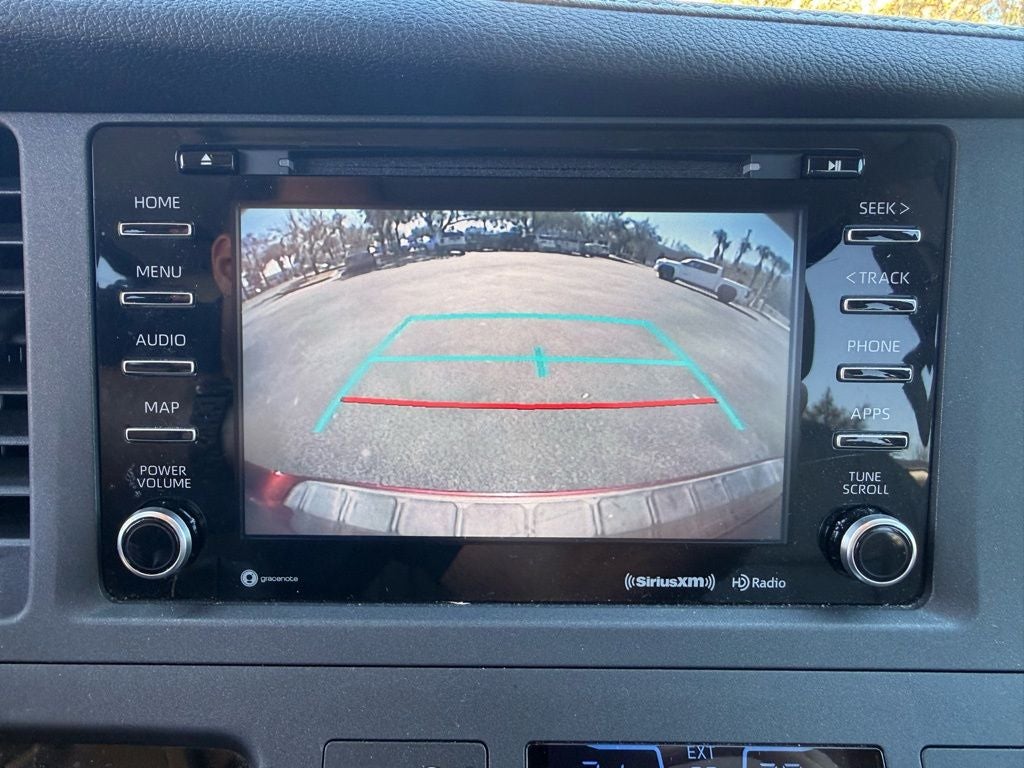 2018 Toyota Sienna XLE