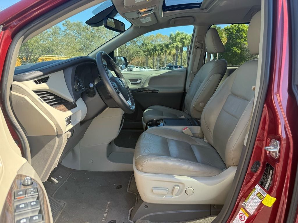 2018 Toyota Sienna XLE