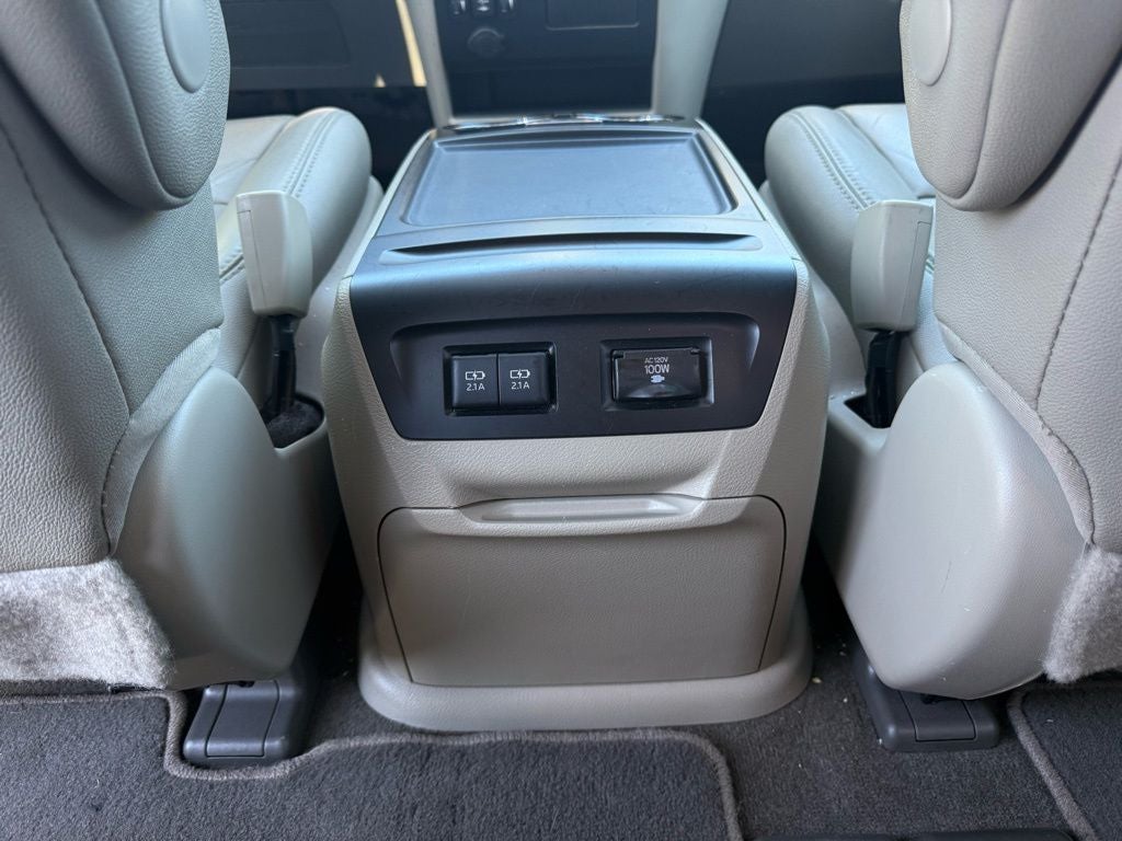 2018 Toyota Sienna XLE