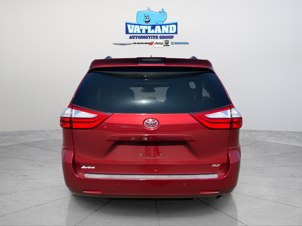 2018 Toyota Sienna L 7 Passenger