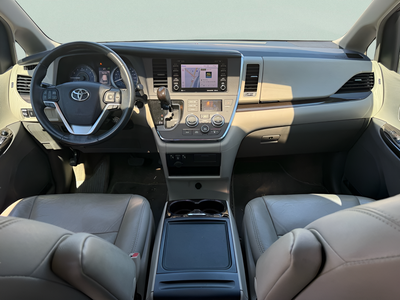 2018 Toyota Sienna L 7 Passenger