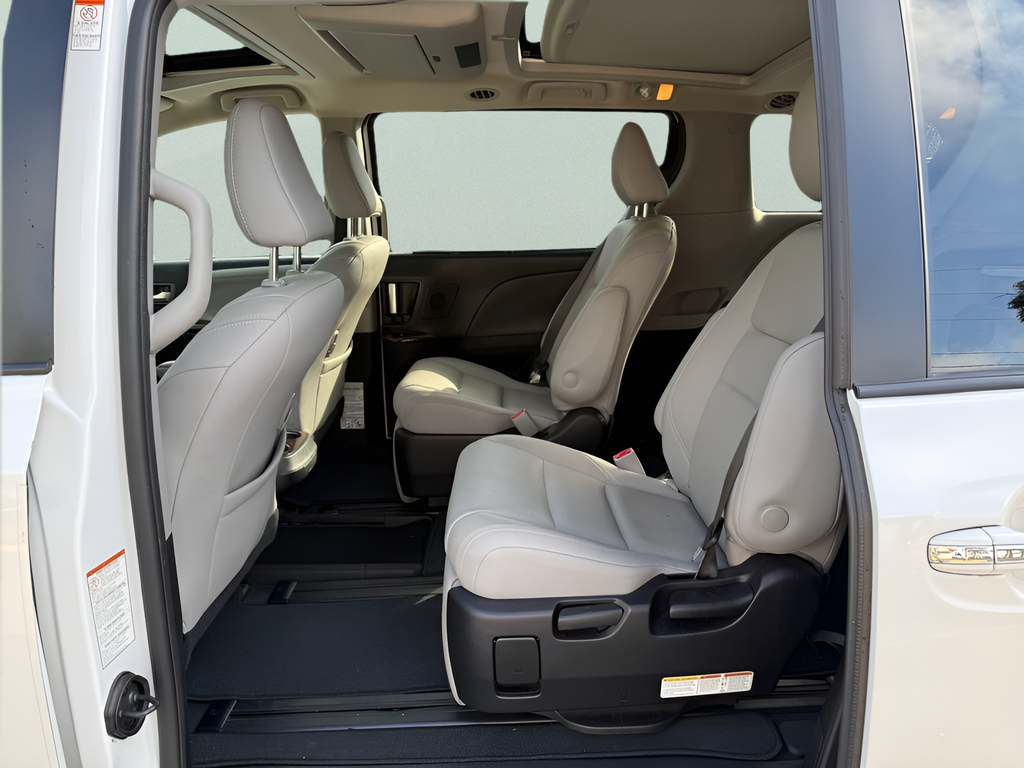 2020 Toyota Sienna Limited Premium