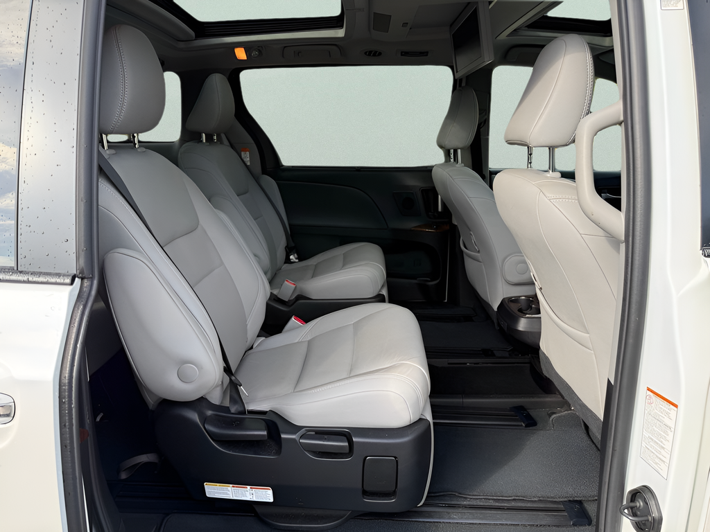 2020 Toyota Sienna Limited Premium