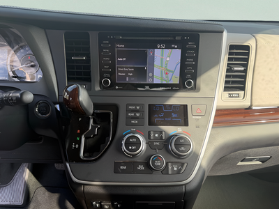 2020 Toyota Sienna Limited Premium