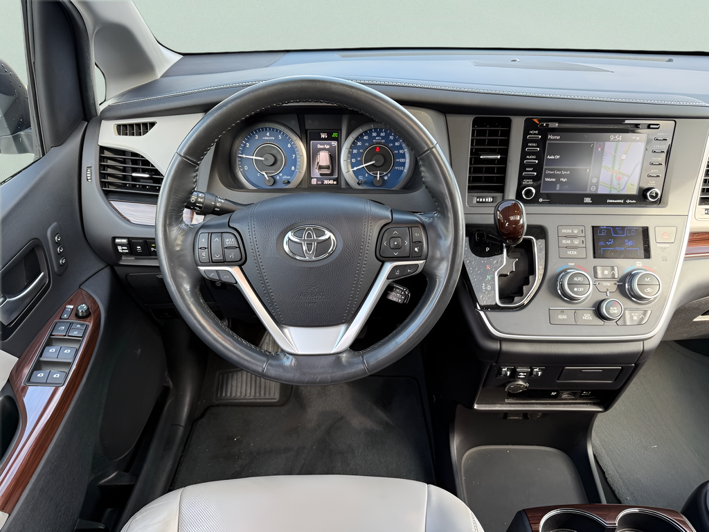 2020 Toyota Sienna Limited Premium