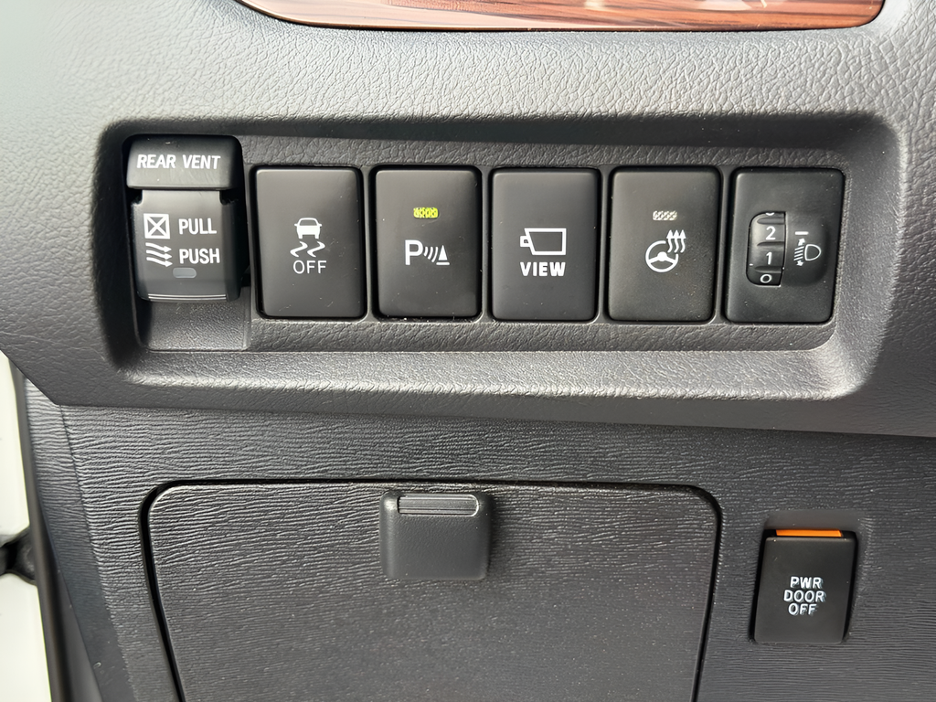 2020 Toyota Sienna Limited Premium