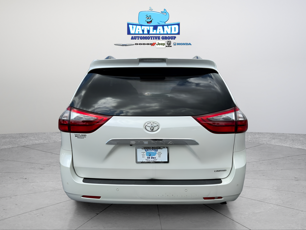 2020 Toyota Sienna Limited Premium