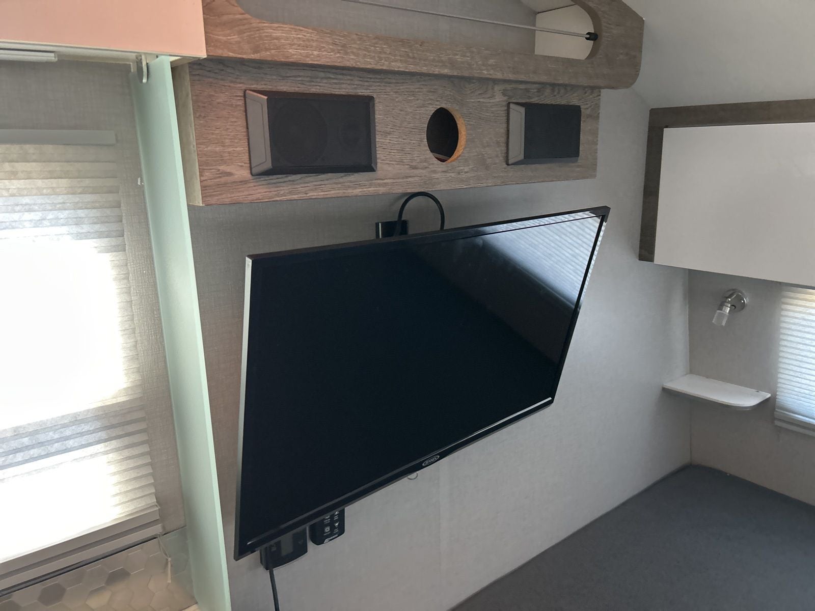 2020 Intech RV Sol Dawn 16' x 8 1/2'