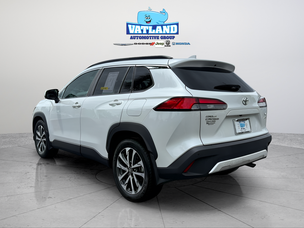 2023 Toyota Corolla Cross XLE