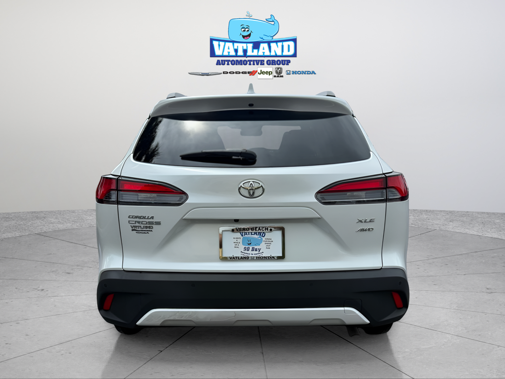 2023 Toyota Corolla Cross XLE