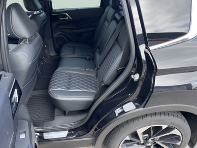 2023 Mitsubishi Outlander SEL