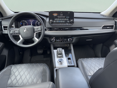 2023 Mitsubishi Outlander SEL