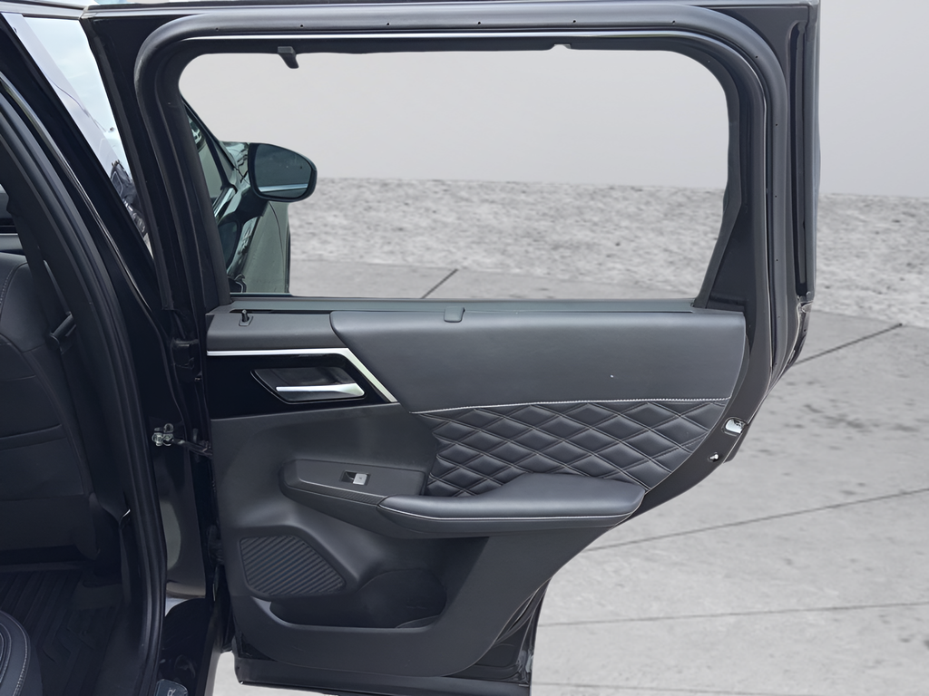 2023 Mitsubishi Outlander SEL