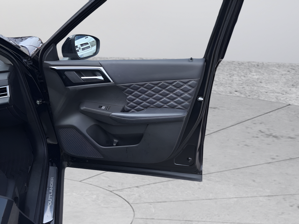 2023 Mitsubishi Outlander SEL