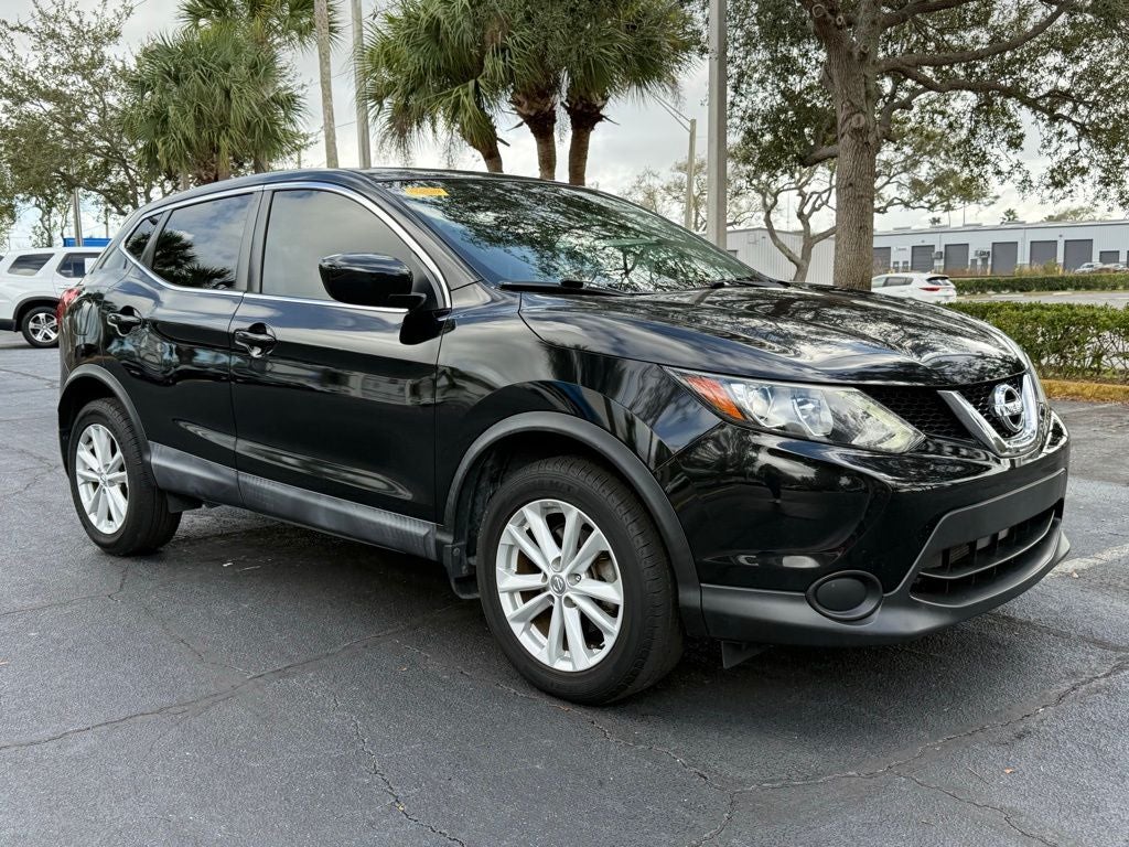 2017 Nissan Rogue Sport S