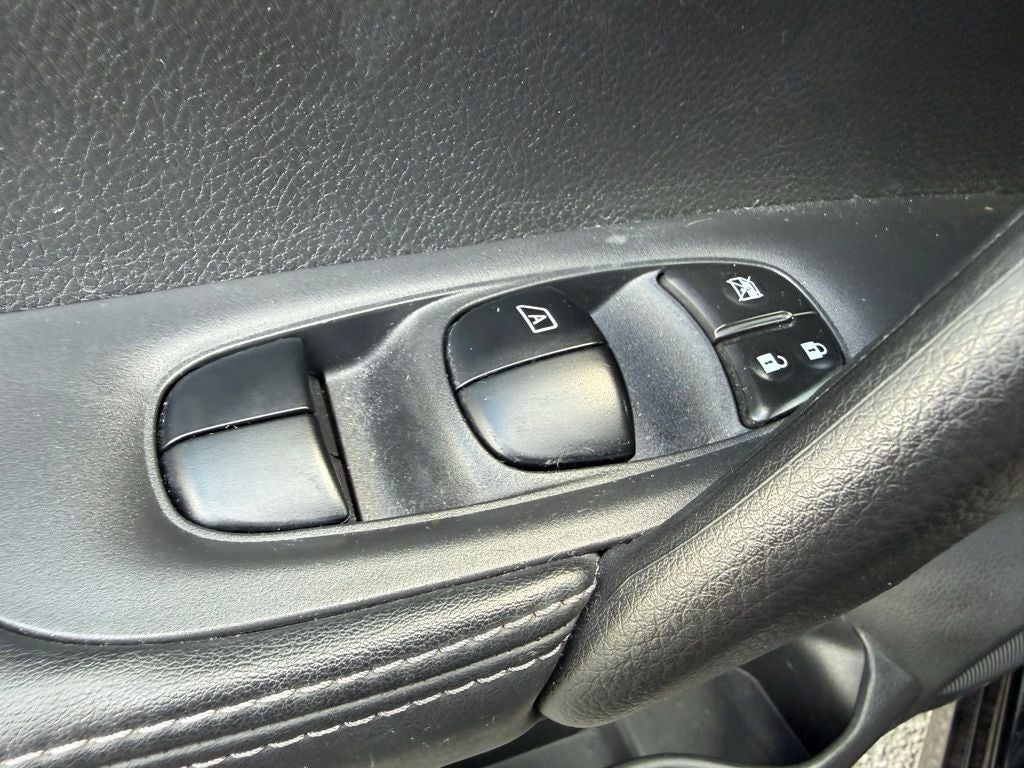 2017 Nissan Rogue Sport S